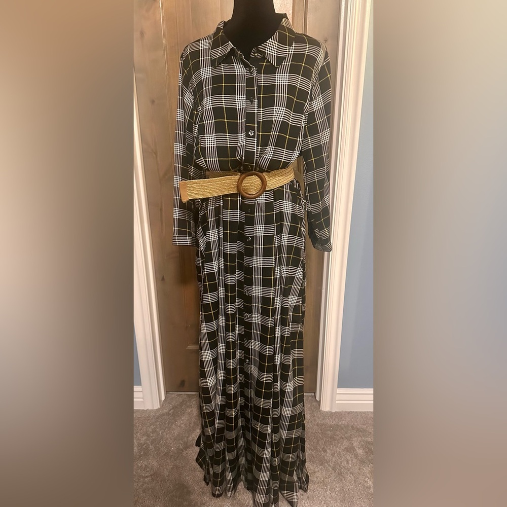 Torrid Black and White Plaid Maxi Dress sold without belt.